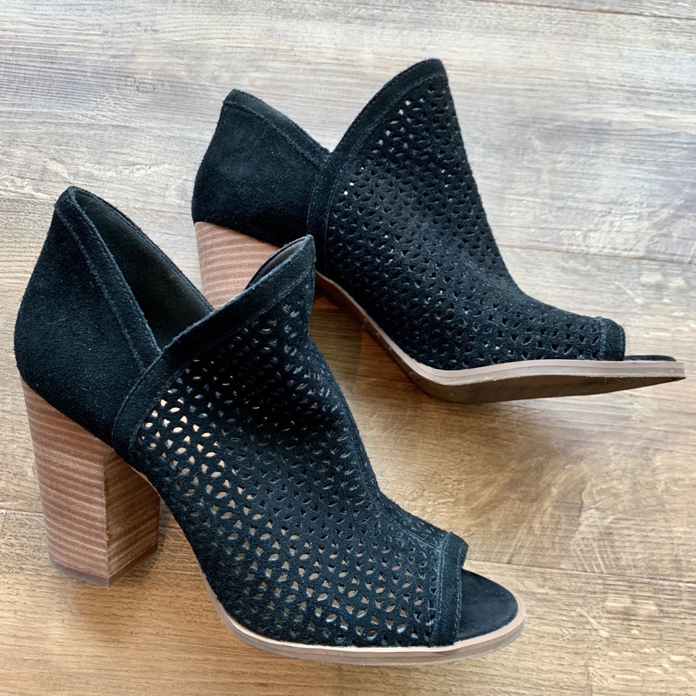 Lucky Brand | Block Heeled Sandals